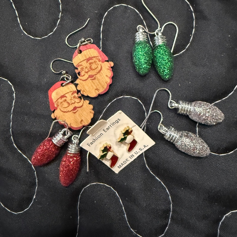 Holiday Earring assortment (5 pair) Santa, stockings glittery lights